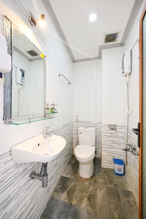 Huyen House Apartment Ho Chi Minh City Exterior photo
