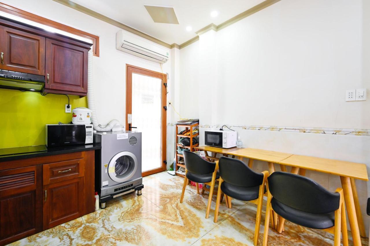 Huyen House Apartment Ho Chi Minh City Exterior photo